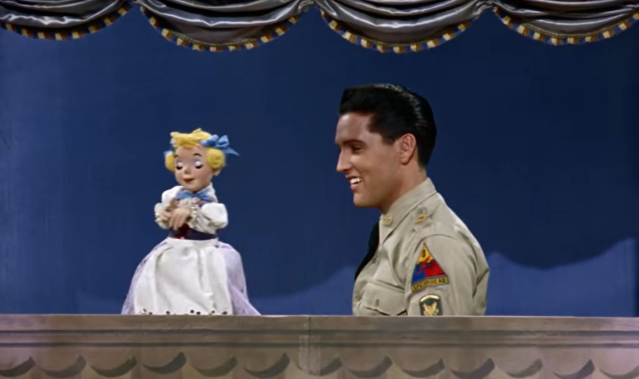   Screenshot from GI Blues (1960) 