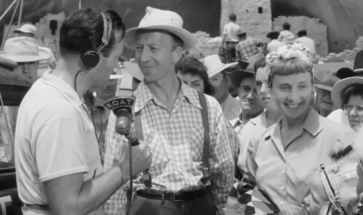 Screenshot from Ace in the Hole (1951)