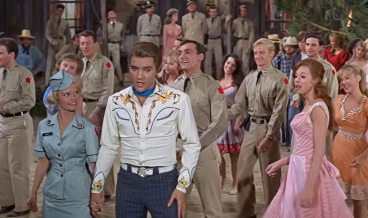 Screenshot from Kissin' Cousins (1964)