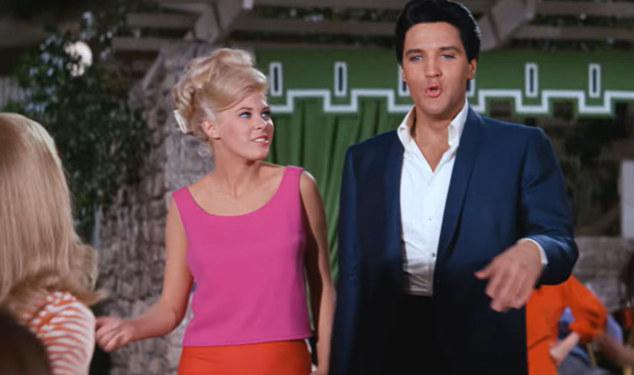 Screenshot from Spinout (1966)
