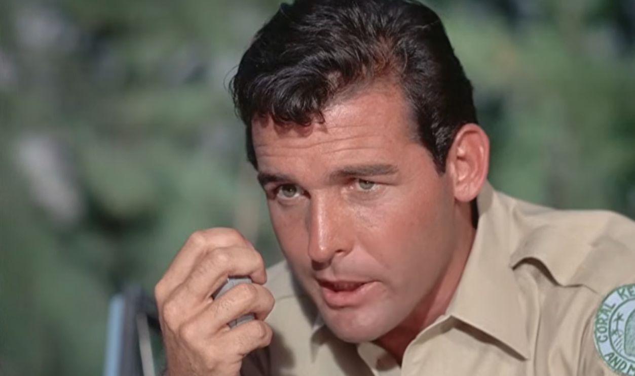Screenshot from Flipper, NBC (1964–1967)