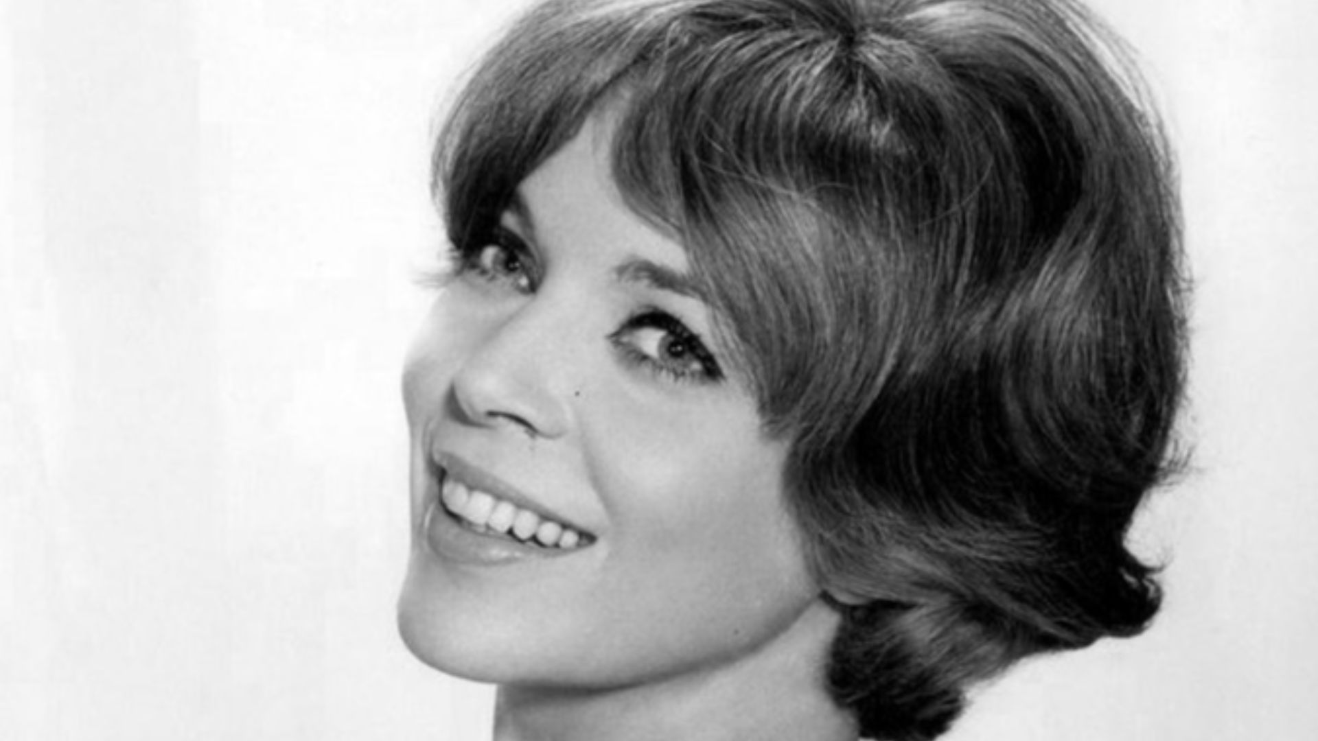 Publicity photo of Barbara Bain.