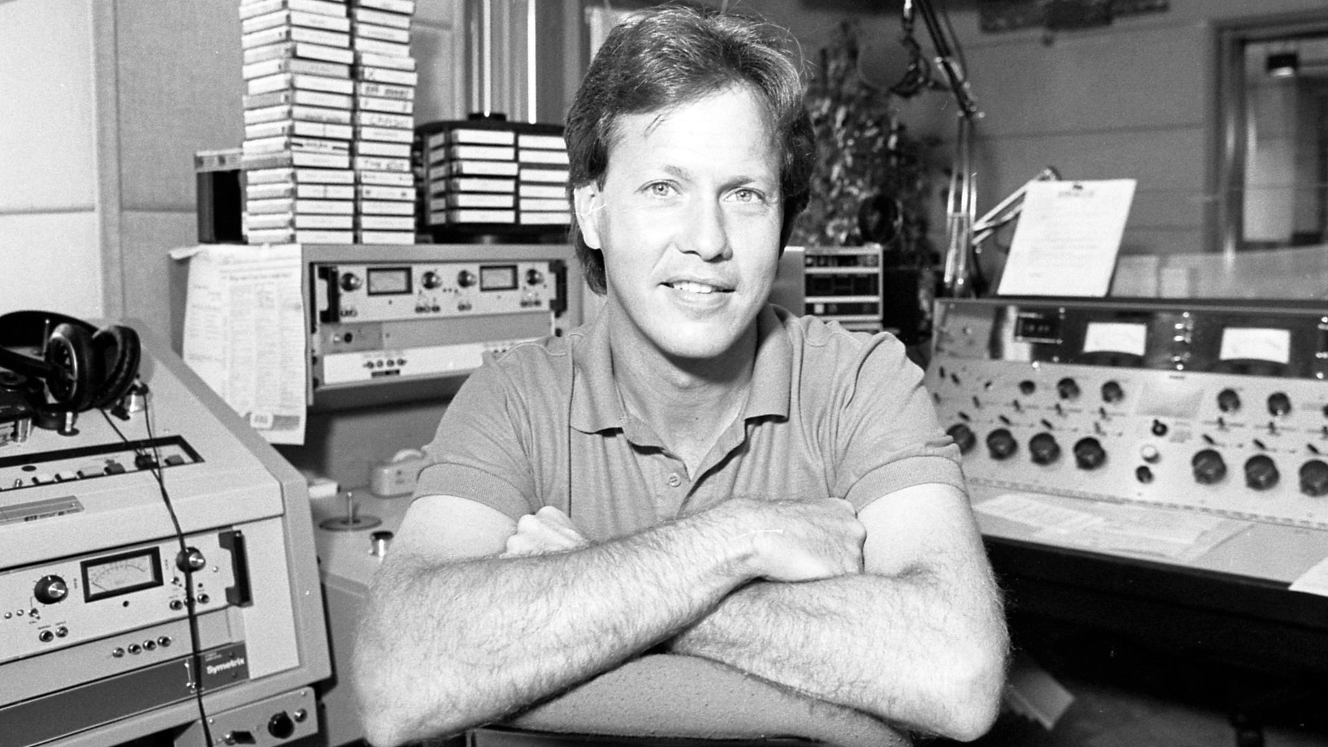 Disc jockey Rick Dees in KIIS FM studio
