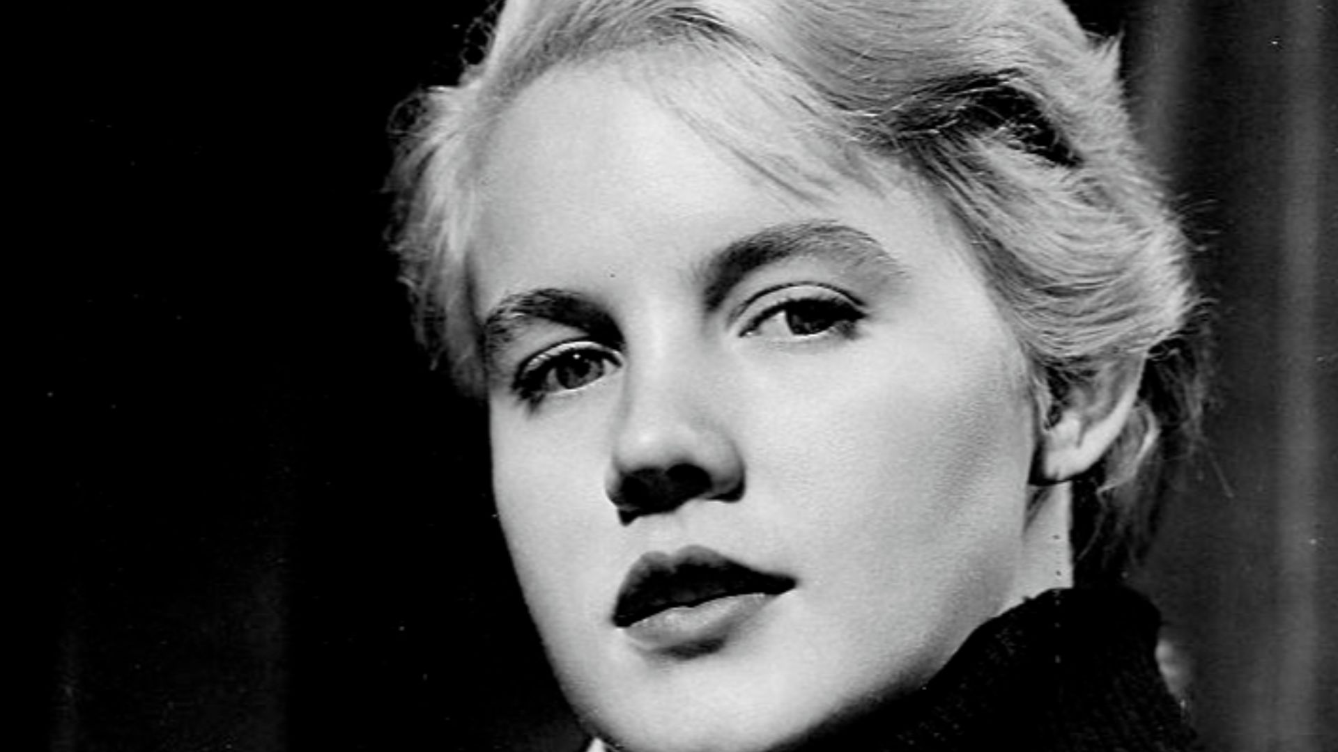 Publicity shot of Carroll Baker, ca 1956-1957