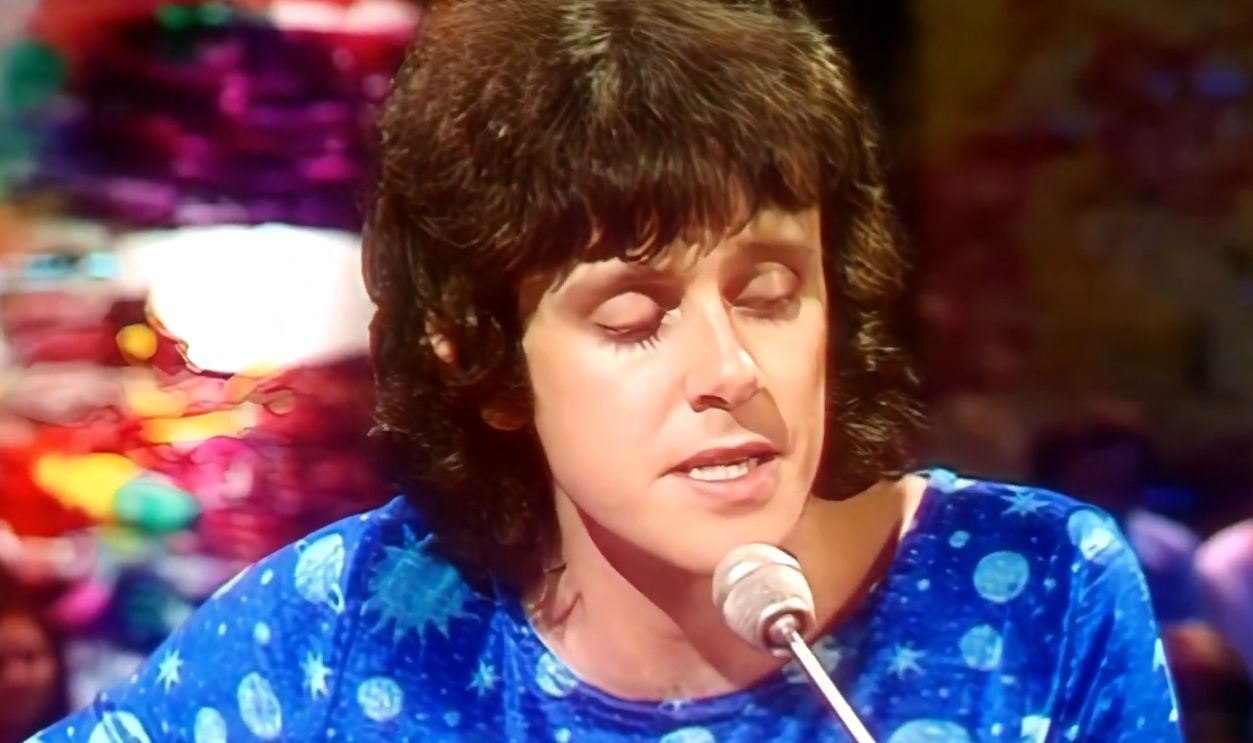Screenshot from Jennifer Juniper (1968)
