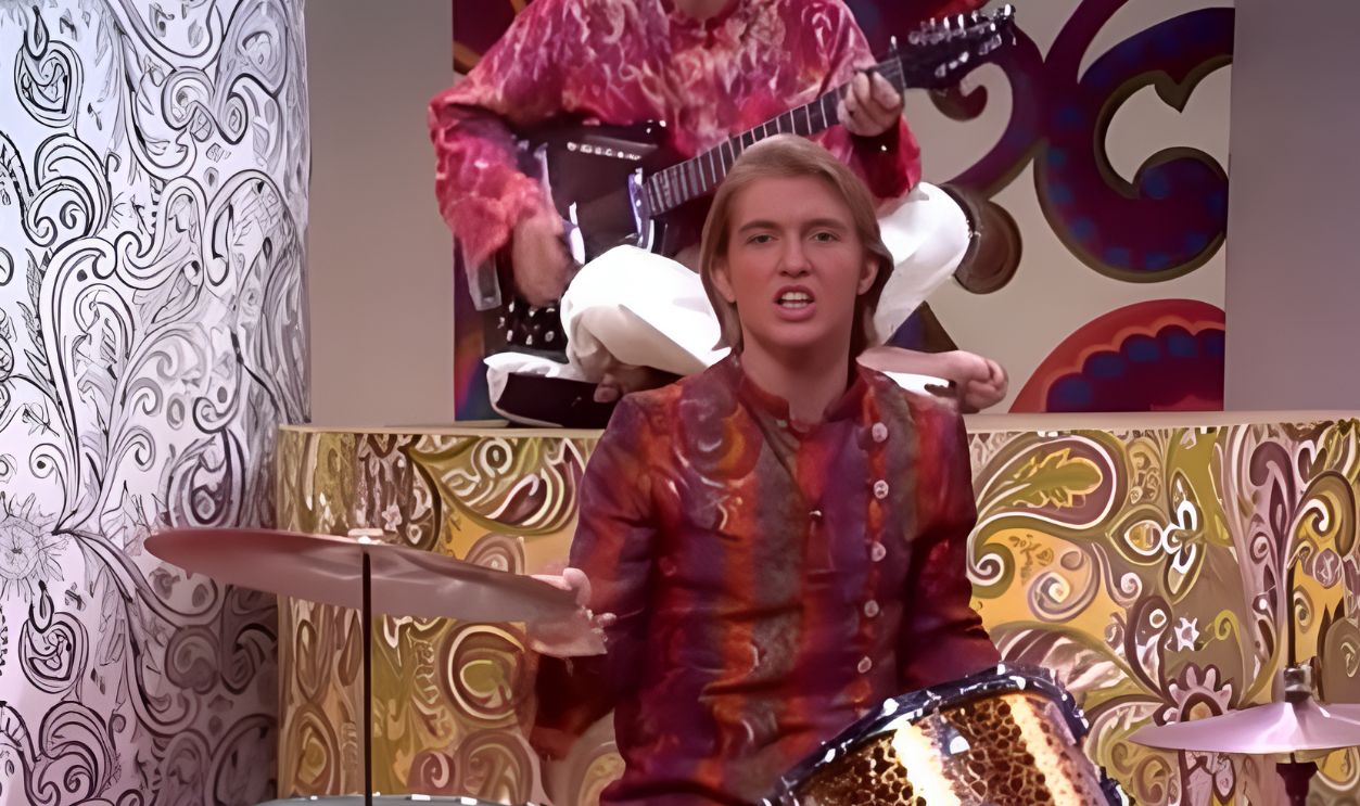Screenshot from Incense and Peppermints (1967)