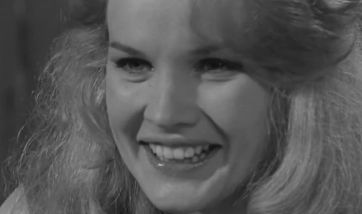 Screenshot from Station Six-Sahara (1963)