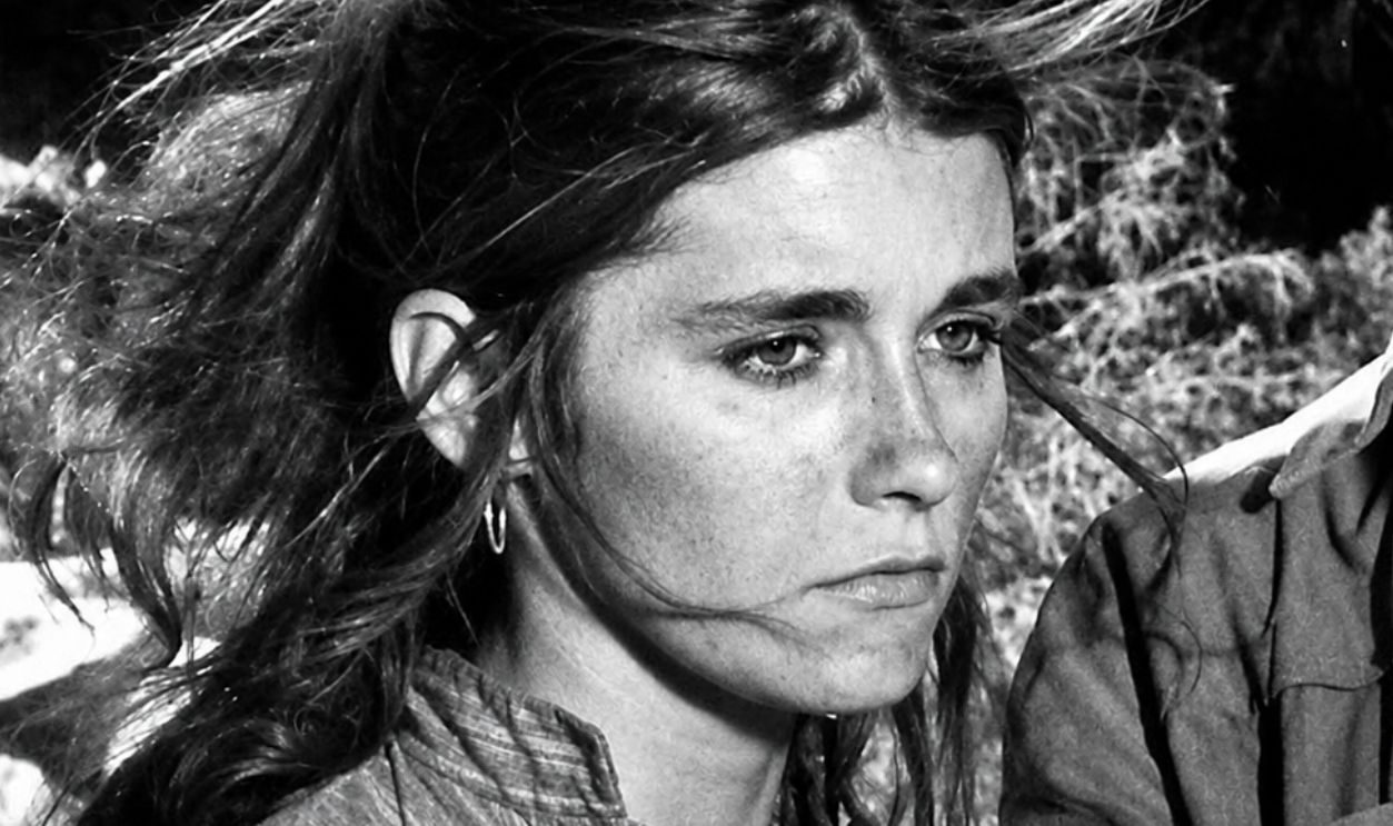 Margot Kidder in The Bounty Hunter