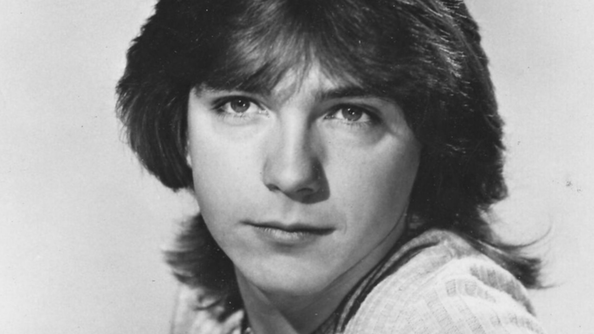 Publicity photo of American actor, David Cassidy promoting his role on the ABC comedy series The Partridge Family.