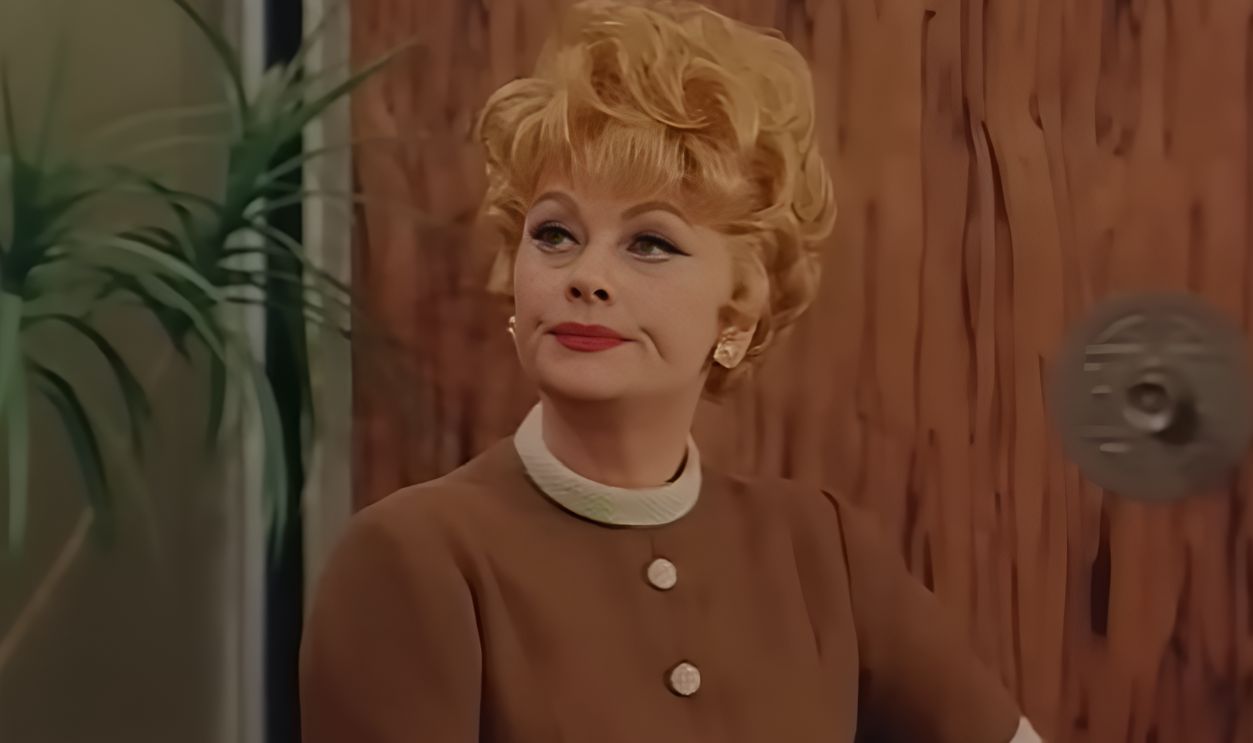 Screenshot from The Lucy Show (1962–1968)