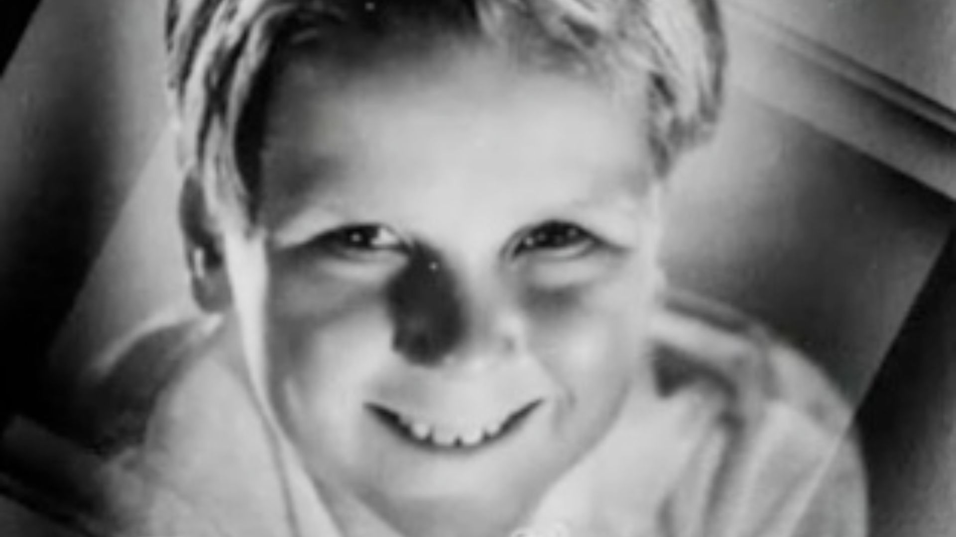 Cropped screenshot of Jackie Cooper from the trailer for the film Broadway to Hollywood