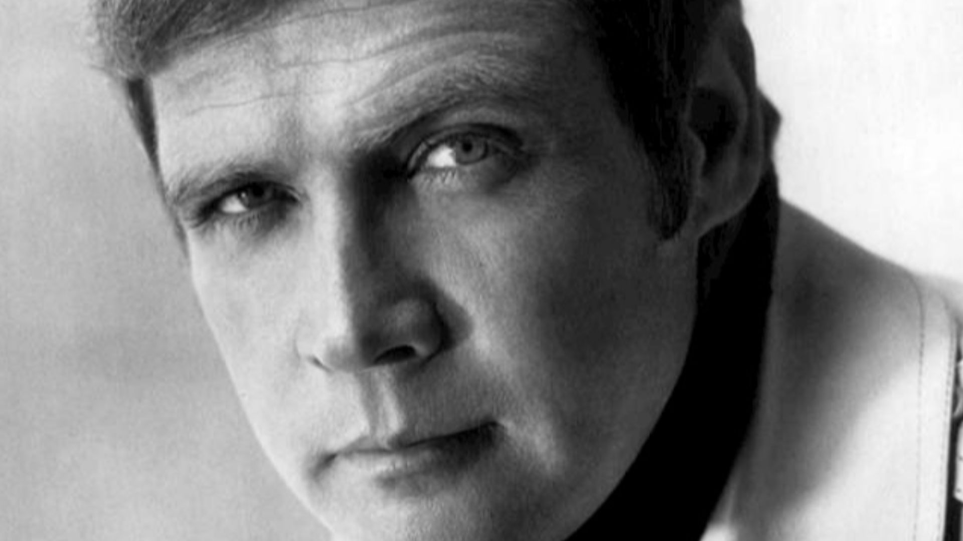 Photo of Lee Majors.