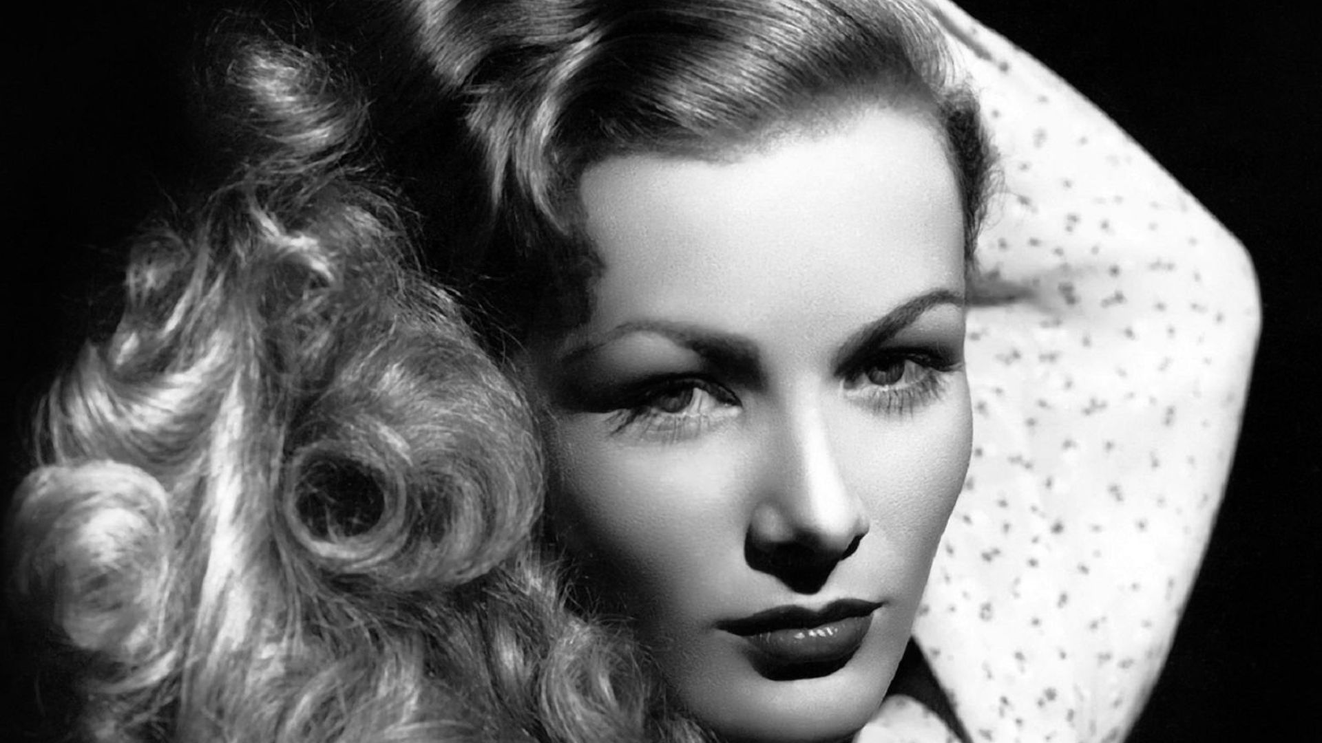 Studio portrait photo of Veronica Lake taken for promotional use.