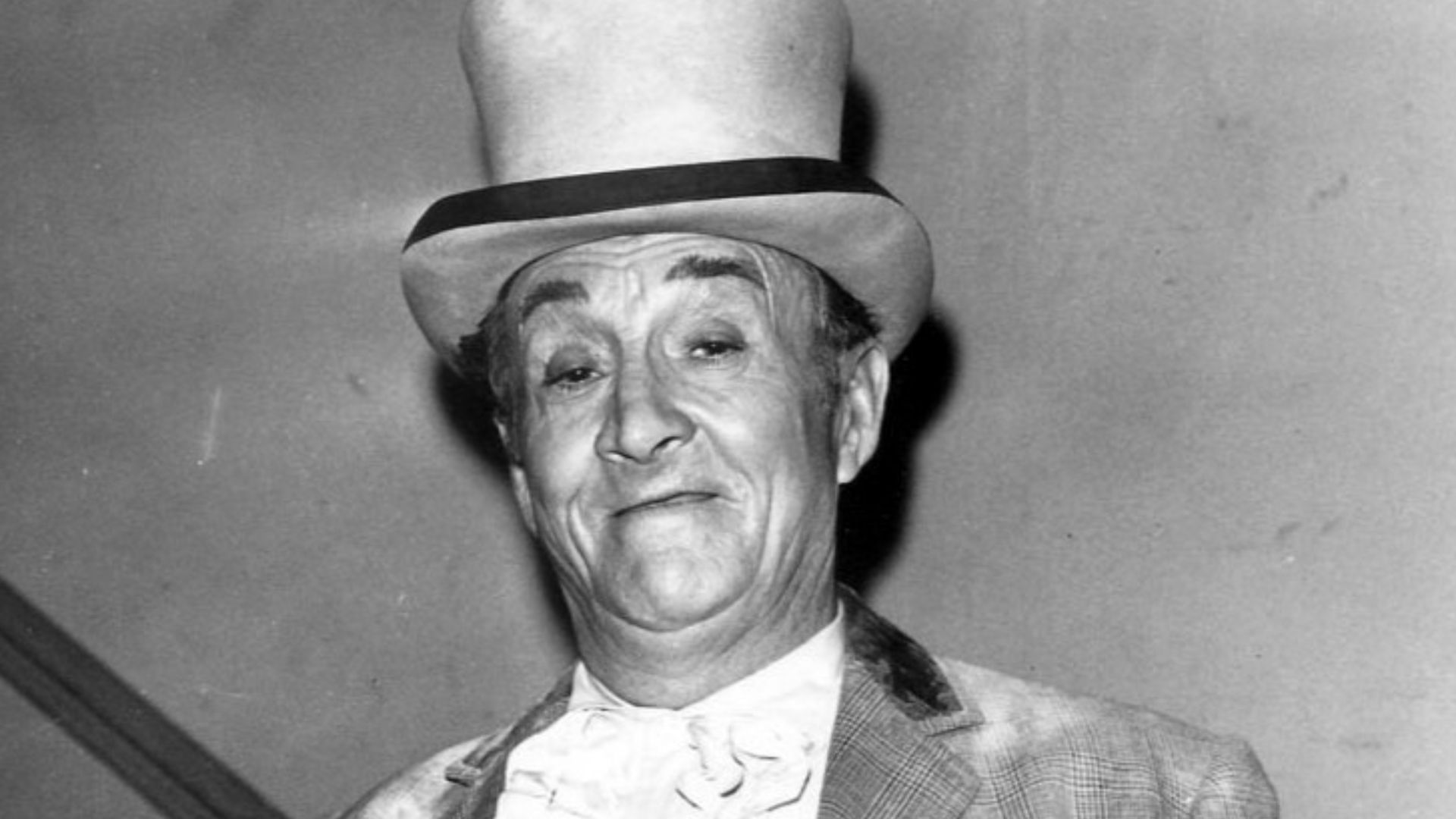 Photo of Paul Fix whose regular role on the television program The Rifleman was that of Sheriff Torrance.  In this 1962 episode,