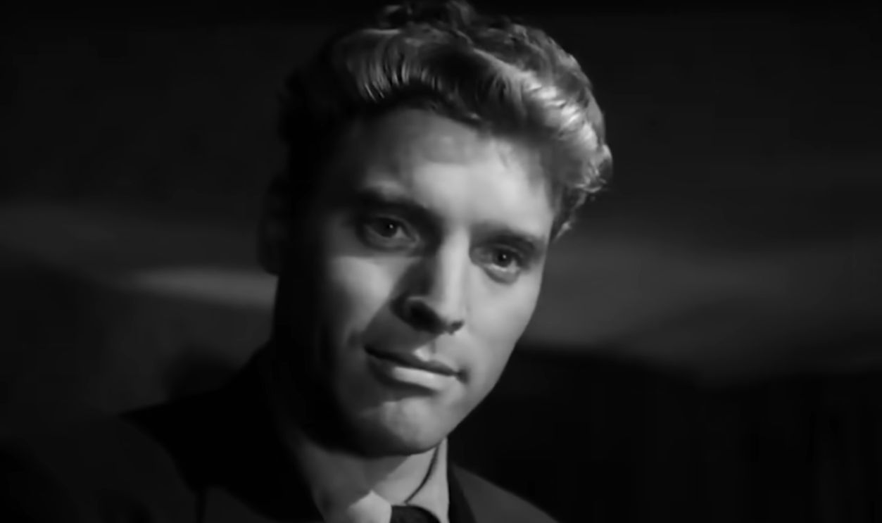 Screenshot from The Killers (1946)