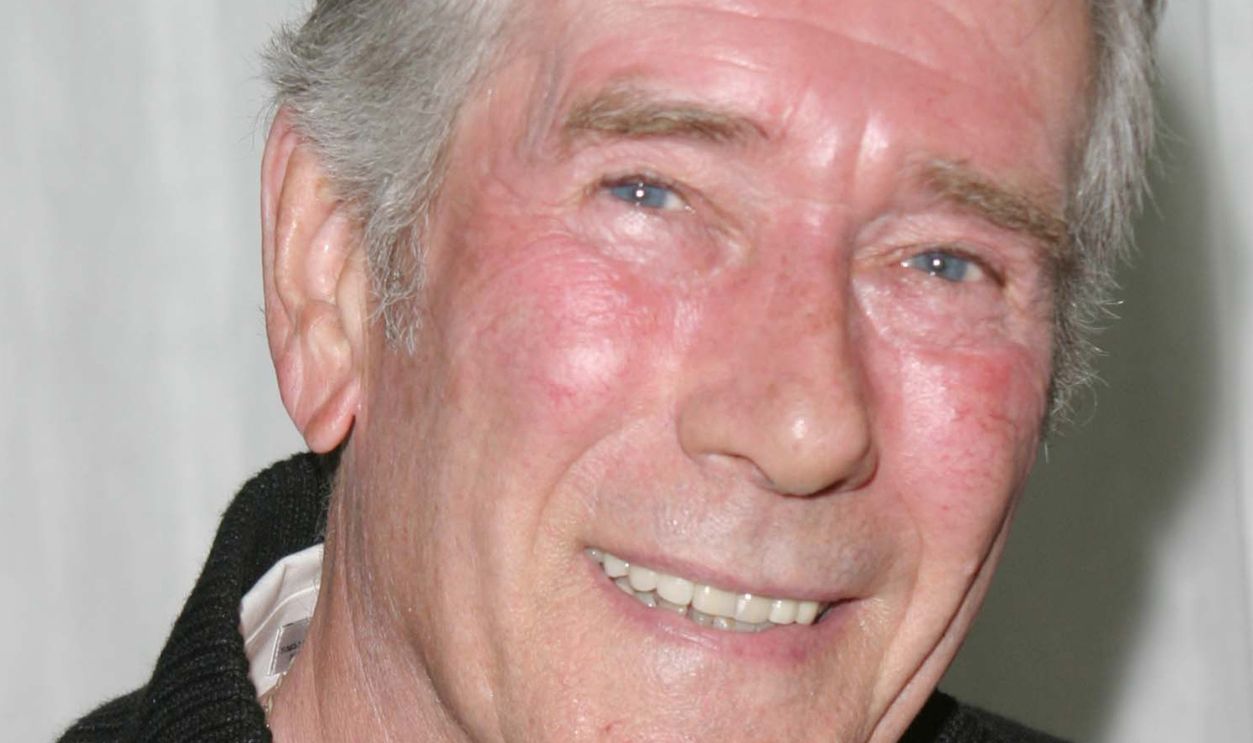 LOS ANGELES - APR 12: Robert Fuller at a party for the JAG TV series to celebrate its 200th episode on April 12, 2004 in West Hollywood, Los Angeles, California.