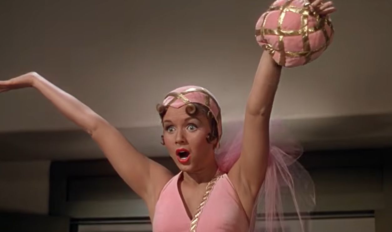 Screenshot from Singin' in the Rain (1952)