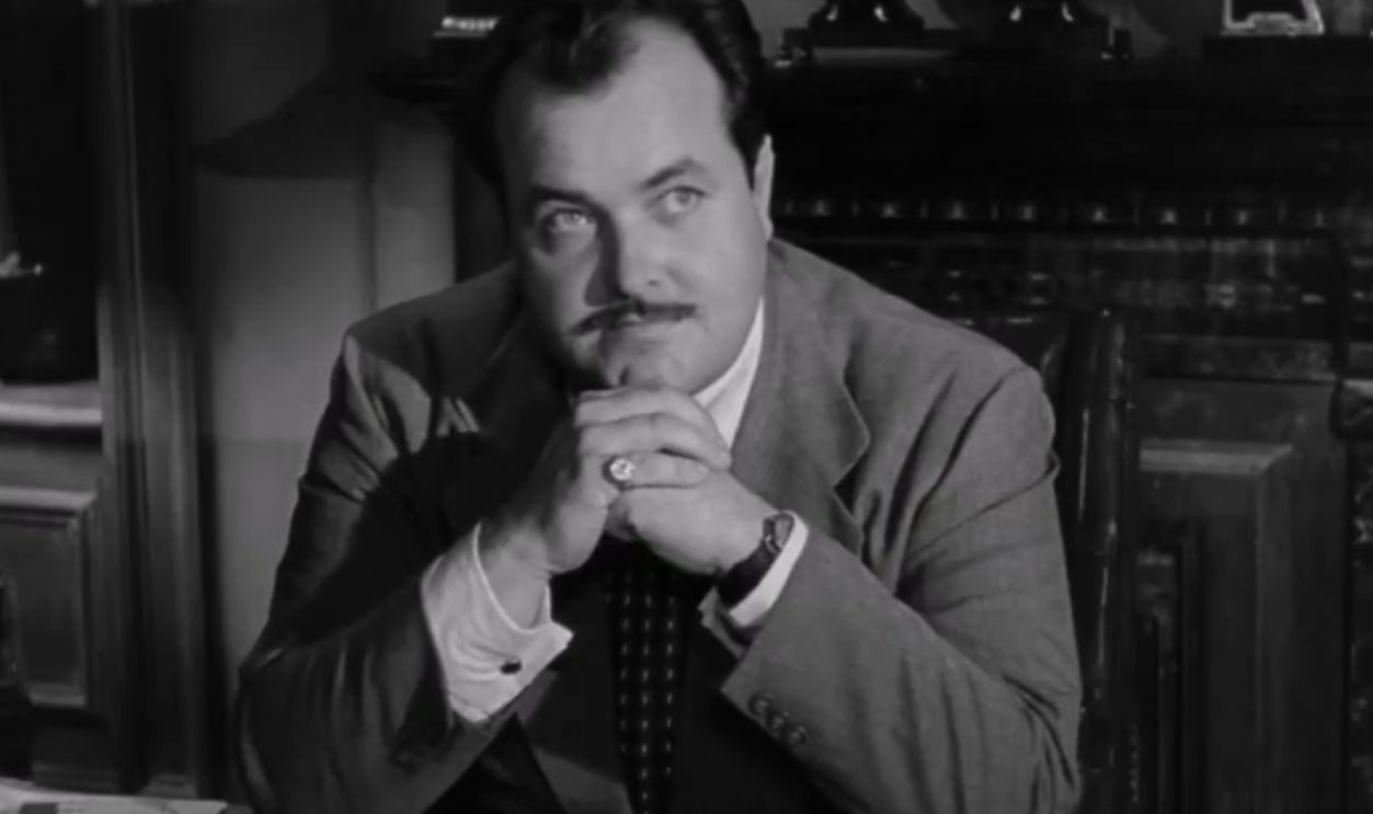 Screenshot from Cry Danger (1951) 