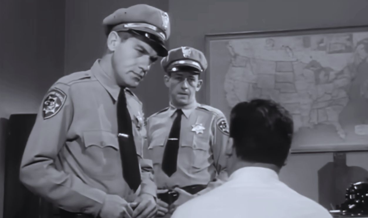 Screenshot from Highway Patrol (1955)