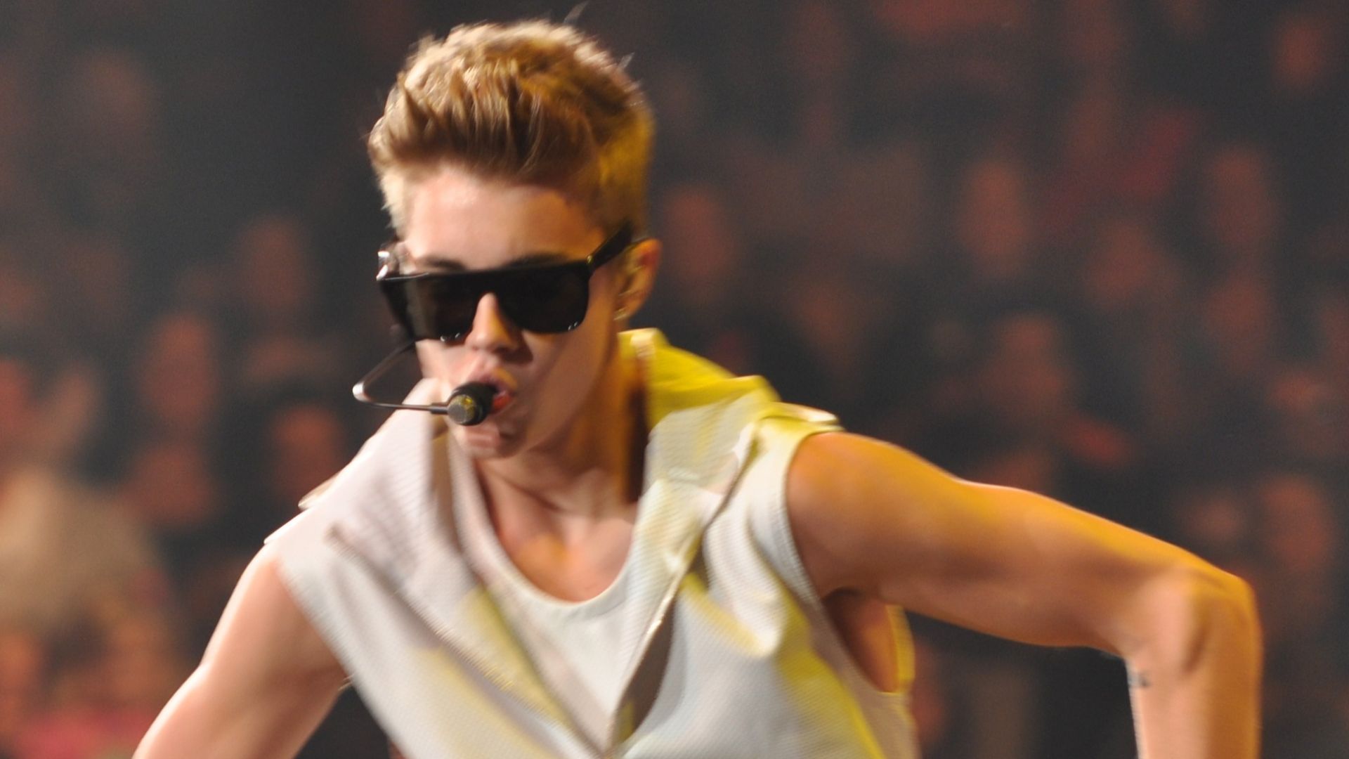 Justin Bieber performing Believe Tour in October 20, 2012.