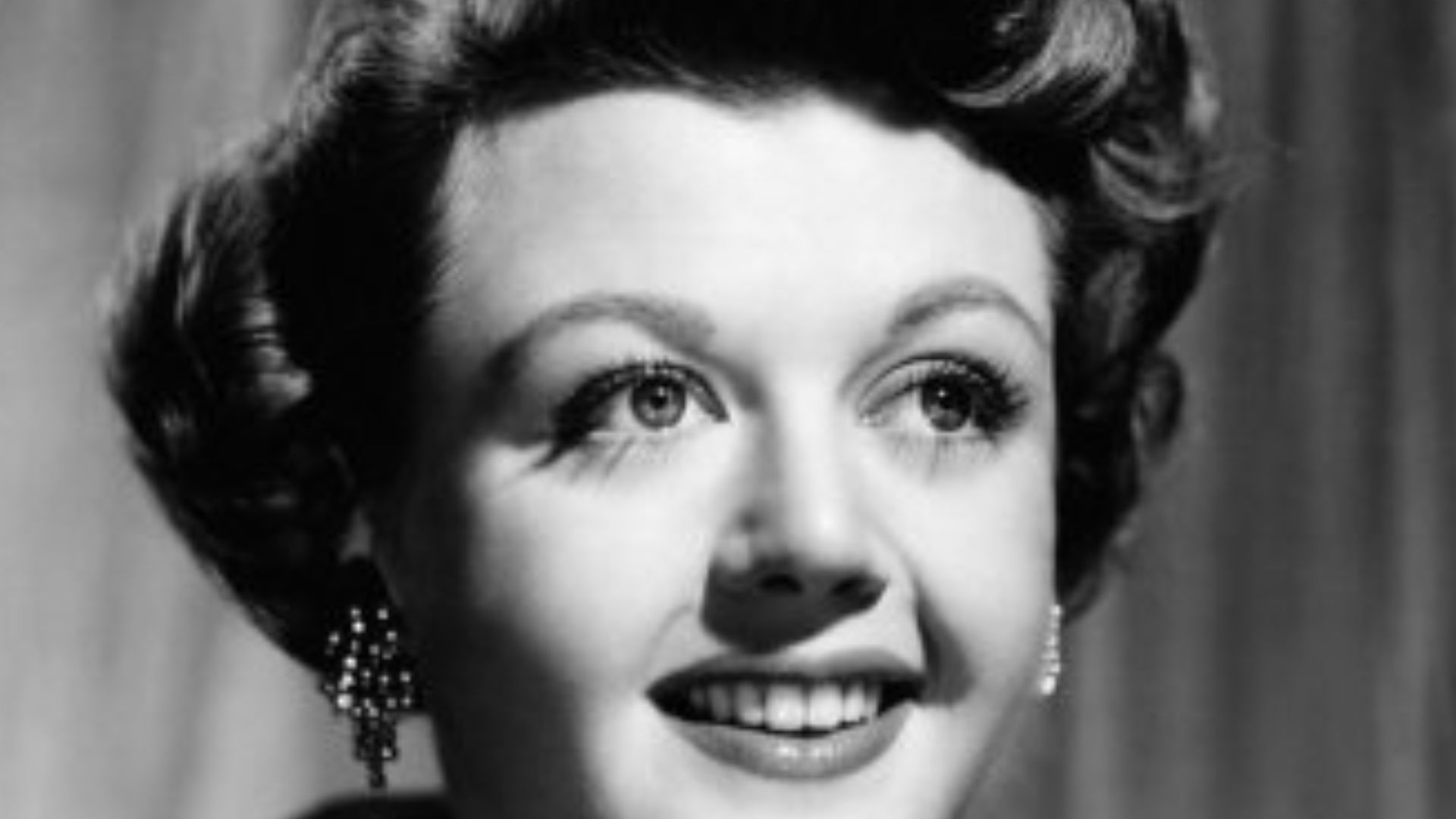 Promotional photograph of actor Angela Lansbury (1950)