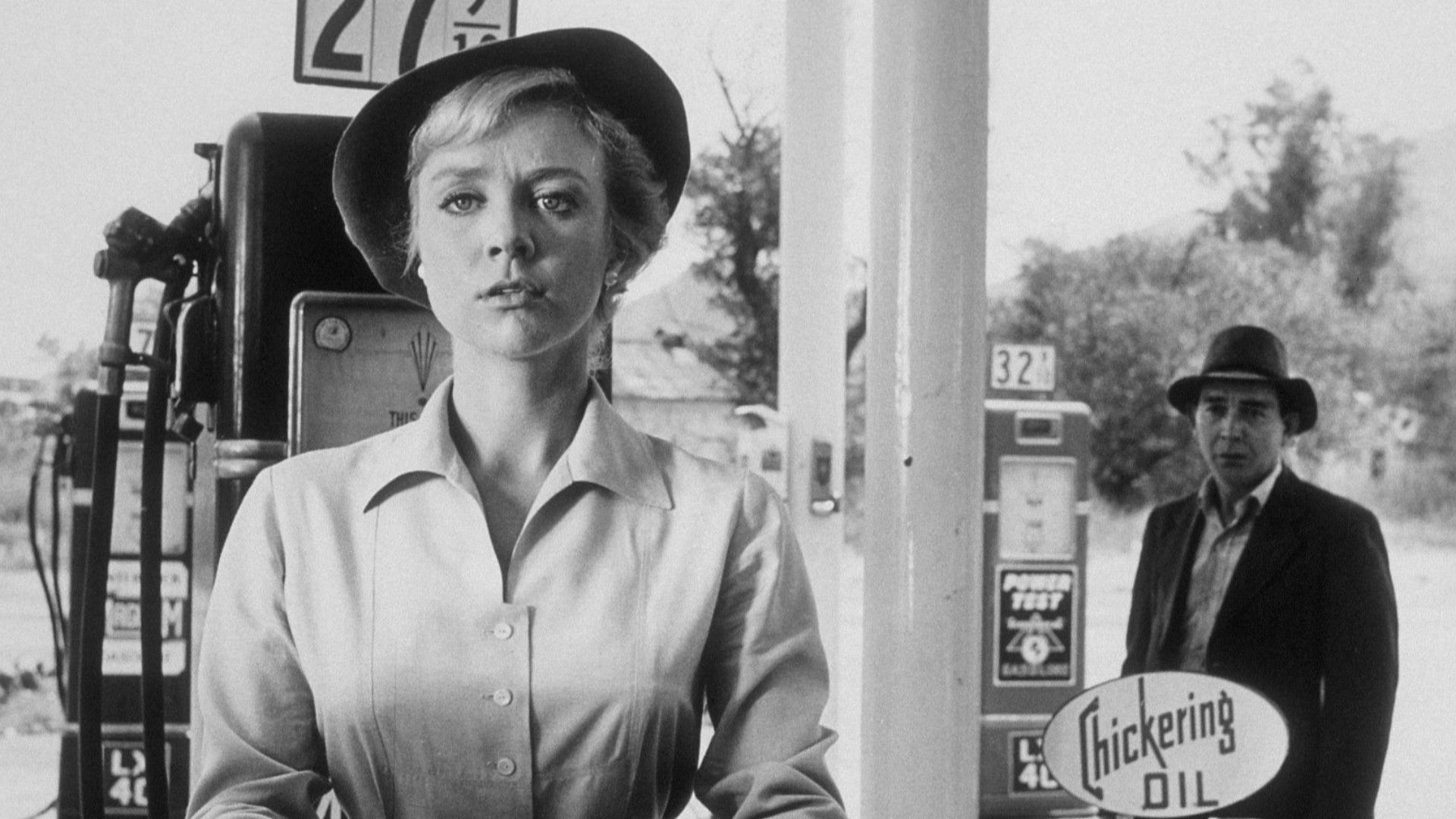 Inger Stevens and Leonard Strong in a scene from The Twilight Zone episode The Hitch Hiker.