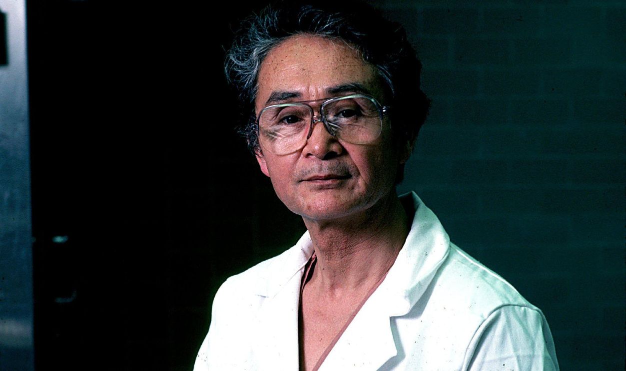 Dr. Thomas Noguchi 869779542