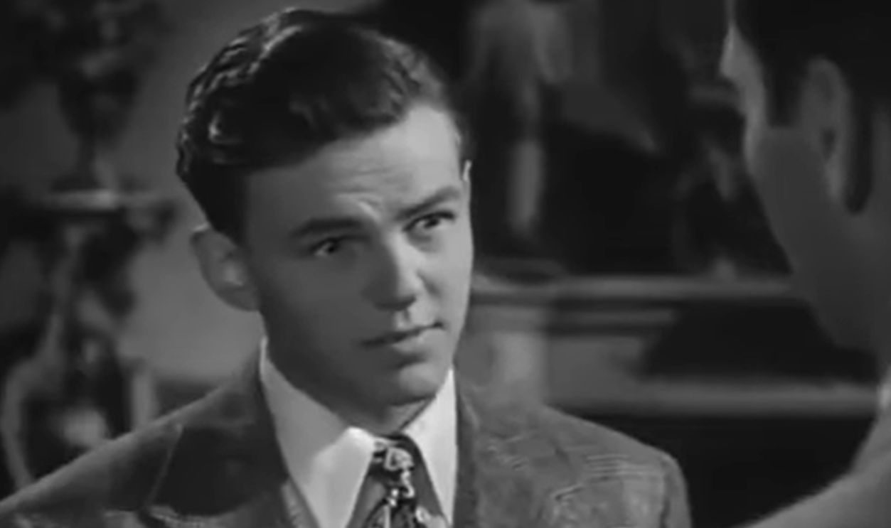 Screenshot from The Brasher Doubloon (1947)