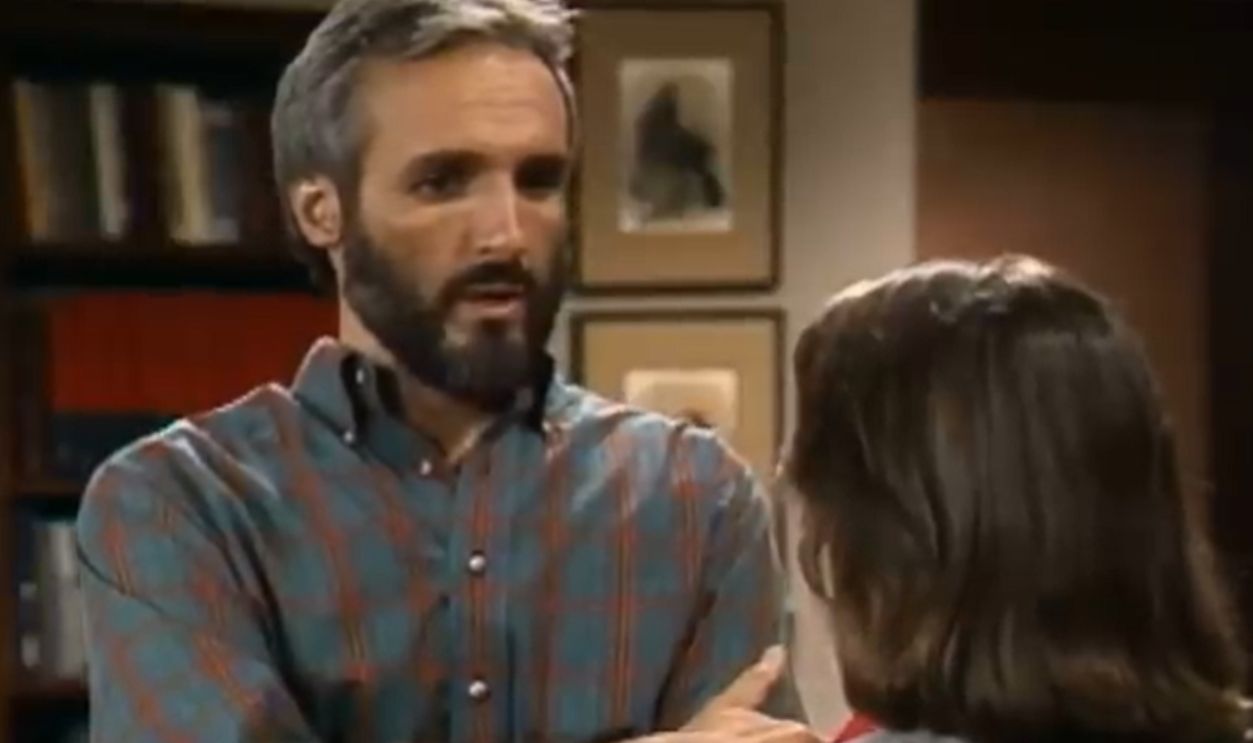  Screenshot from Family Ties (1982–1989)