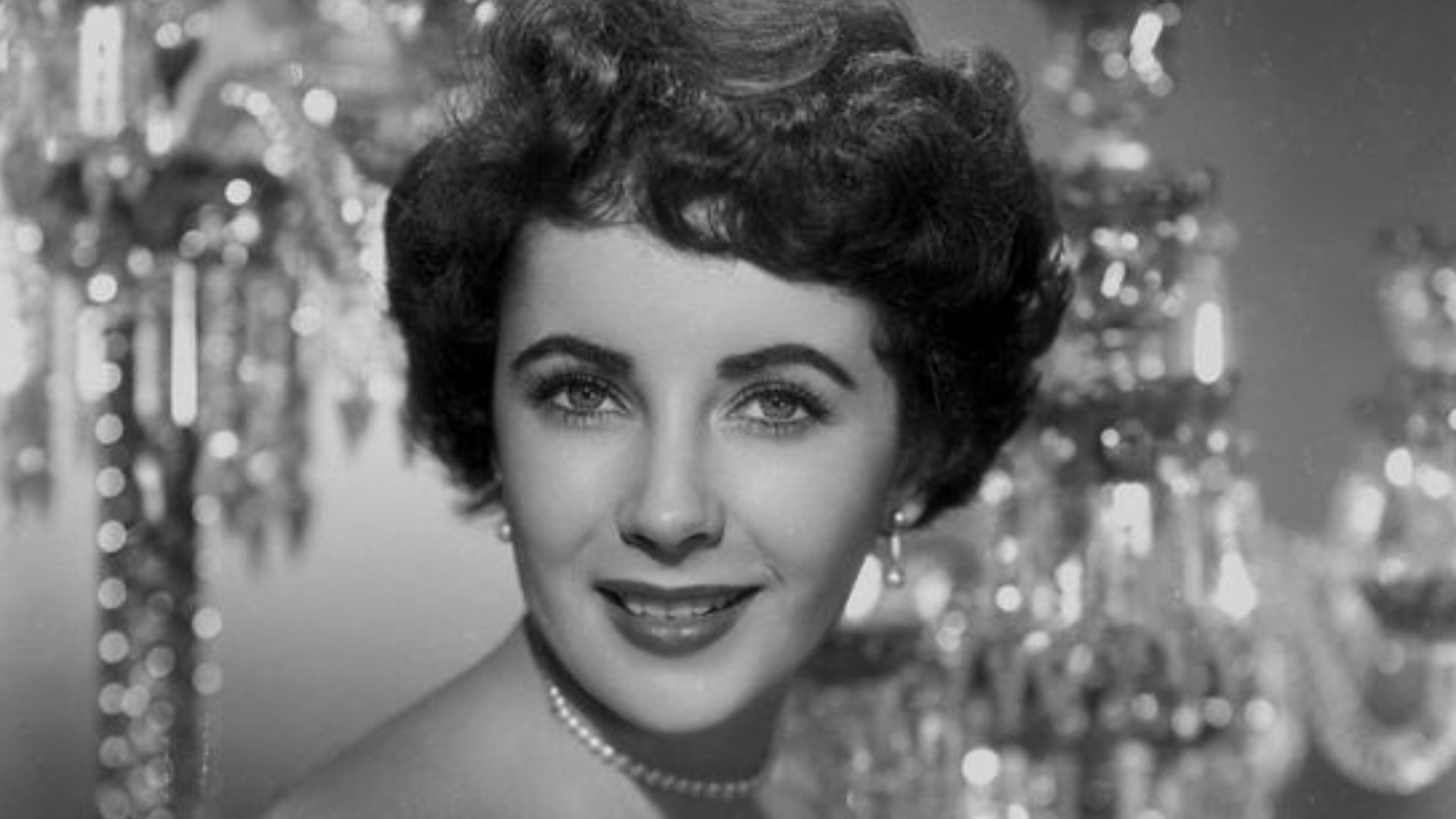 American actress Elizabeth Taylor