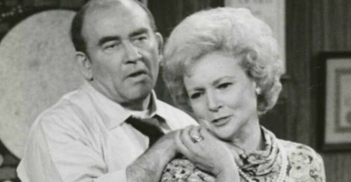 Publicity photo of Ed Asner (Lou Grant) and Betty White (Sue Ann Nivens) 