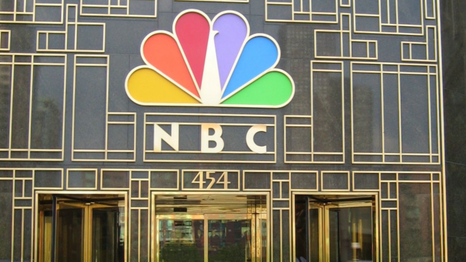 File:NBC Tower, Chicago.jpg