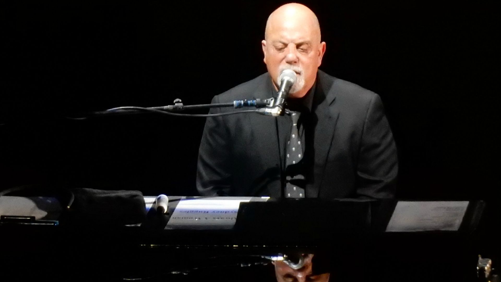 Billy Joel performing at Madison Square Garden, April 15, 2016.