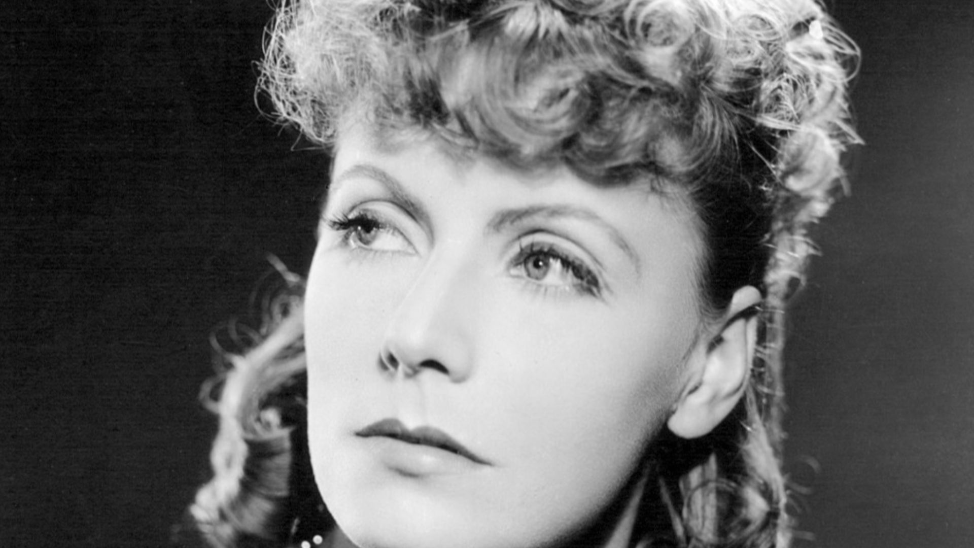 Photo of Greta Garbo from the 1935 film Anna Karenina.