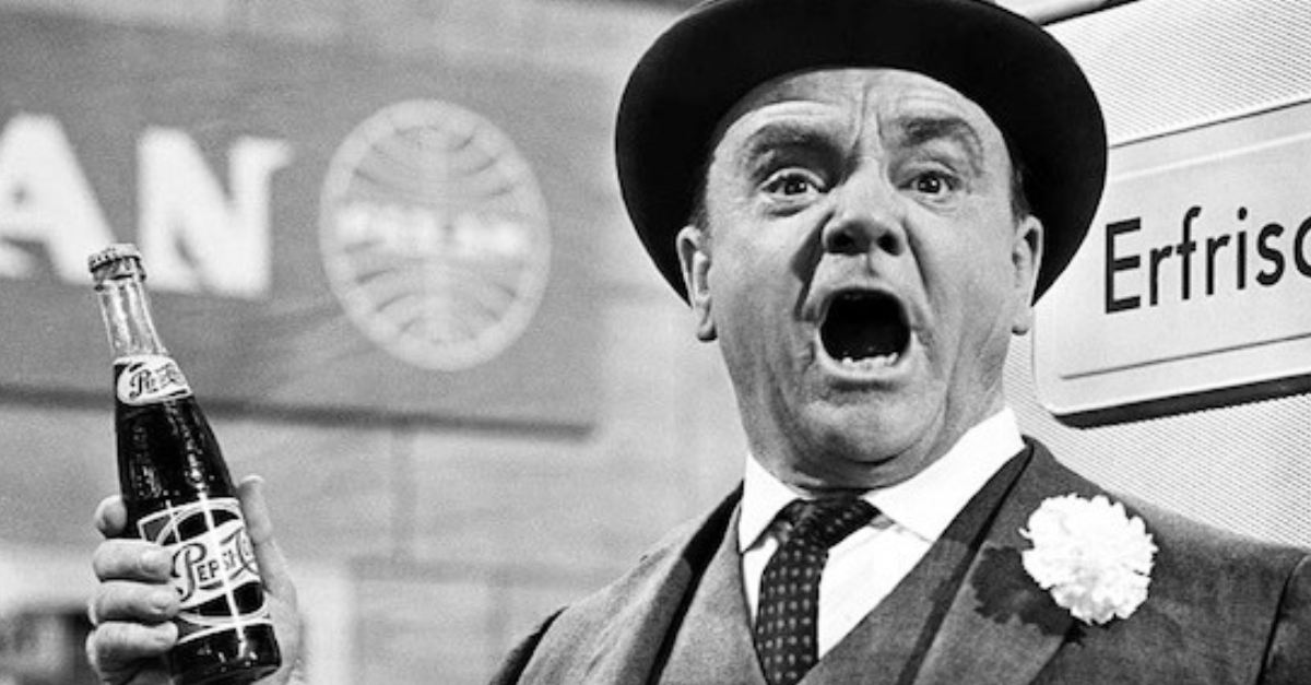 Screenshot from One, Two, Three (1961)