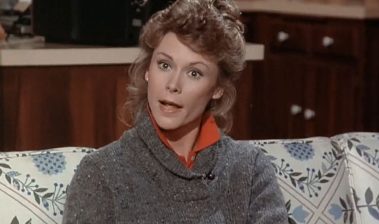 Screenshot from Scarecrow and Mrs. King, CBS (1983–1987)