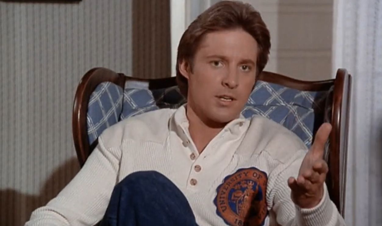 Screenshot from Scarecrow and Mrs. King, CBS (1983–1987)