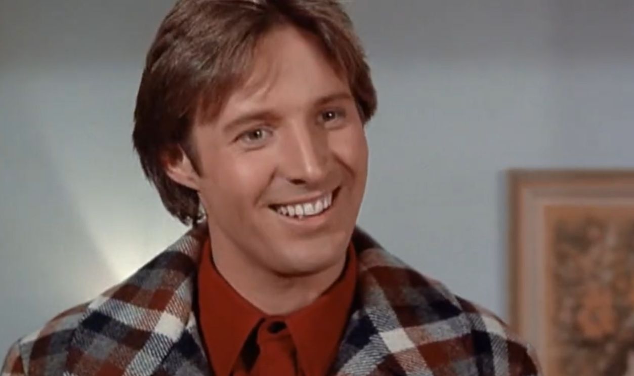 Screenshot from Scarecrow and Mrs. King, CBS (1983–1987)