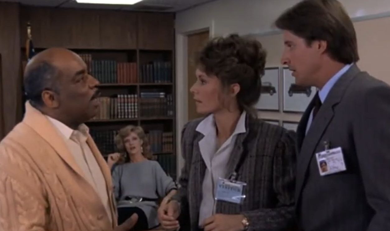 Screenshot from Scarecrow and Mrs. King, CBS (1983–1987)