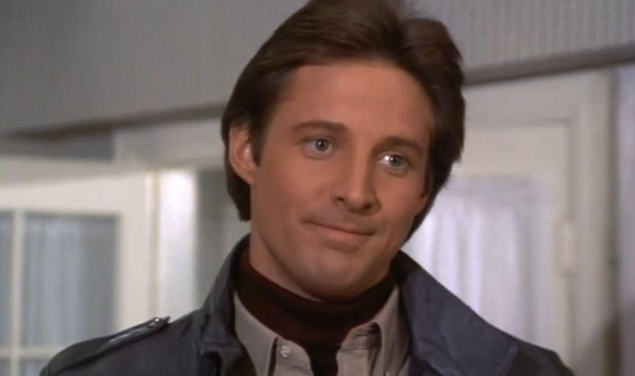 Screenshot from Scarecrow and Mrs. King, CBS (1983–1987)