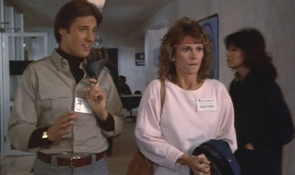 Screenshot from Scarecrow and Mrs. King, CBS (1983–1987)