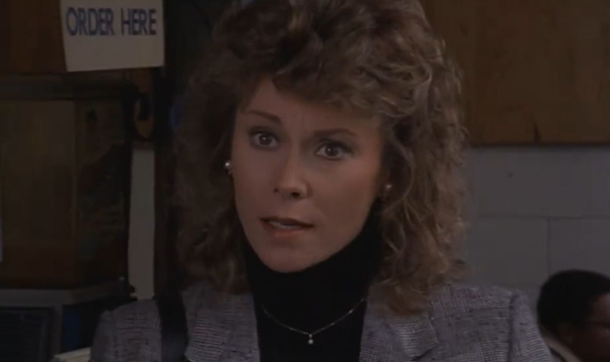 Screenshot from Scarecrow and Mrs. King, CBS (1983–1987)