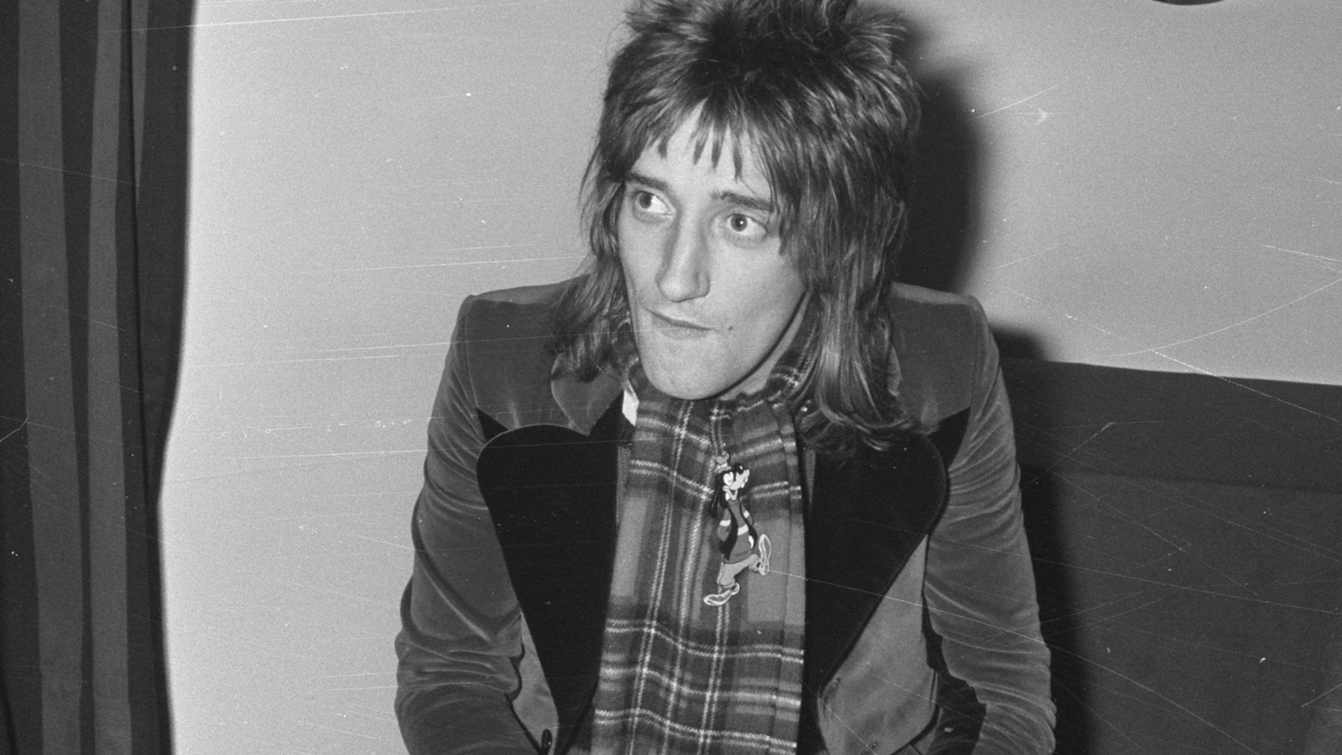 Collectie / Archief : Fotocollectie Anefo
Reportage / Serie : [ onbekend ]
Beschrijving : Popsinger Rod Stewart krijgt gouden LPs, Edison en Oscar in Hilton Amsterdam, Rod Stewart , kop
Datum : 5 november 1971
Locatie : Amsterdam, Noord-Holland
Trefwoorde