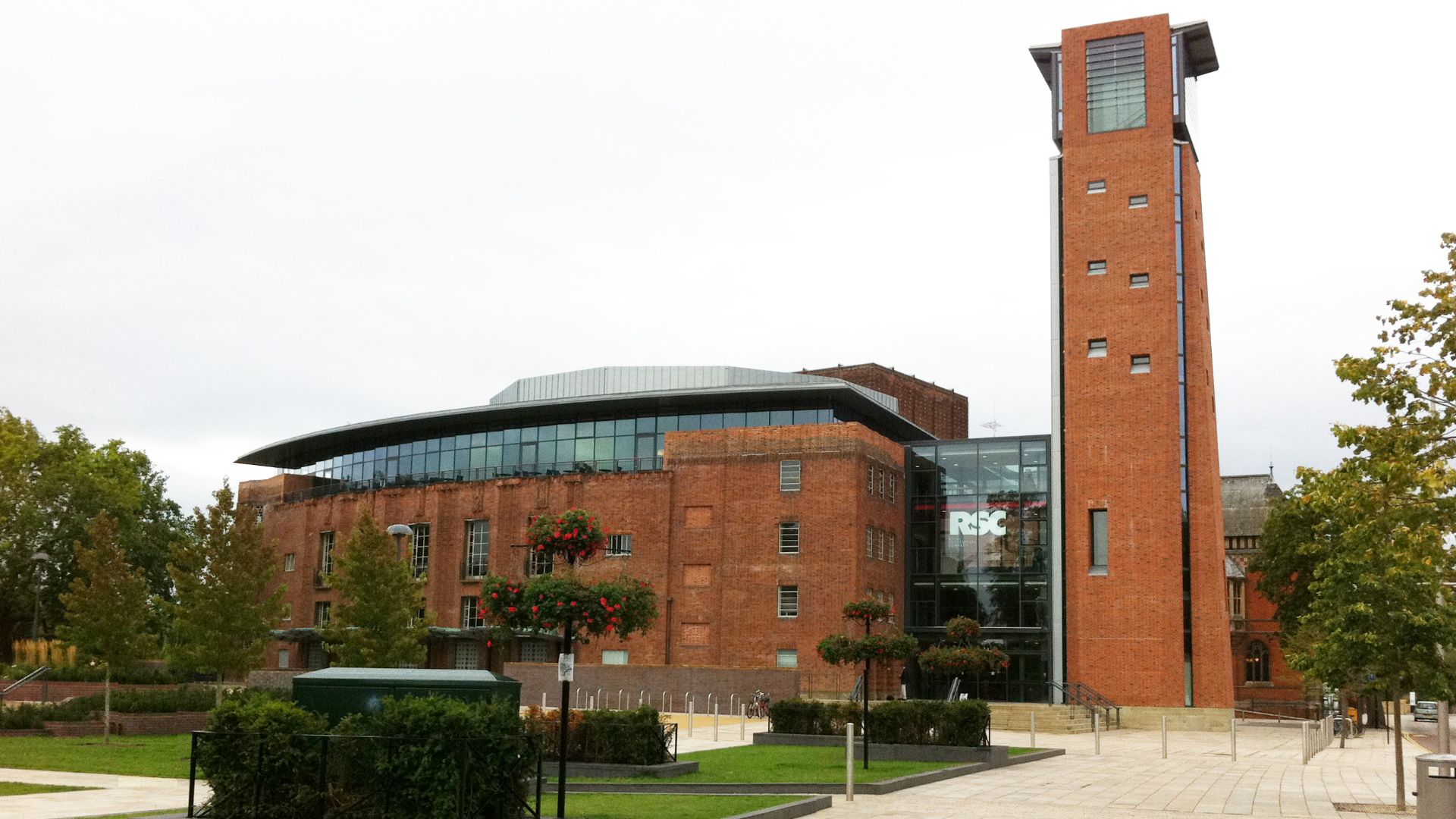 Royal Shakespeare Theatre, home of the Royal Shakespeare Company. Stratford-upon-Avon, Warwickshire, England.