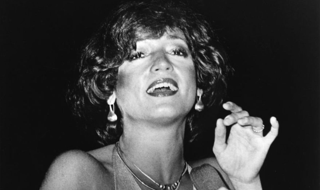 CIRCA 1976: Singer Vicki Sue Robinson performs onstage in circa 1976. 