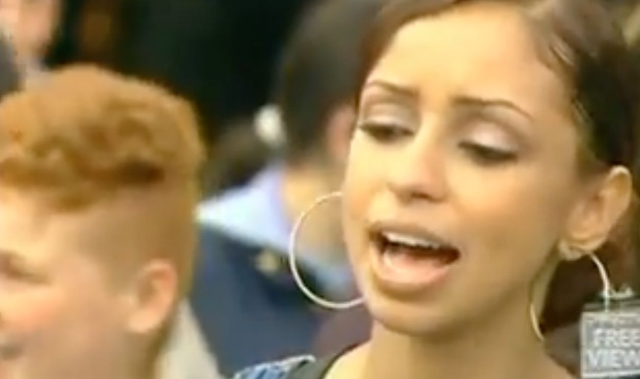 Screenshot from Fear of Flying (2000)