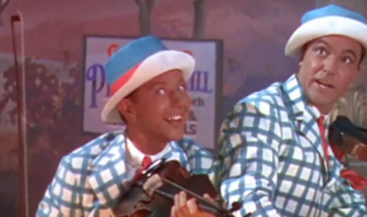 Screenshot from Singin’ in the Rain (1952)