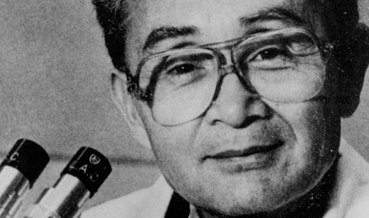Dr Noguchi 1080494354