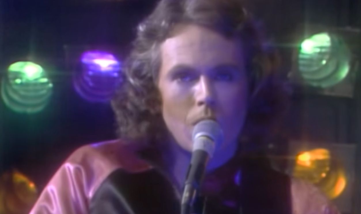 Screenshot from Magnet and Steel, Columbia Records (1978)
