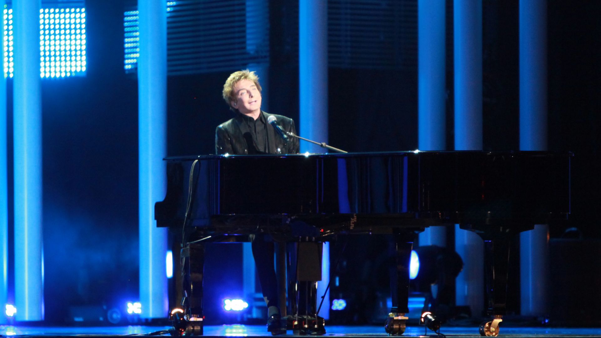 Barry Manilow at The Nobel Peace Price Concert 2010
